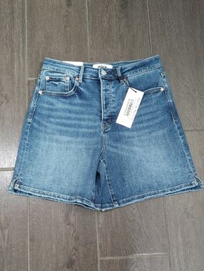 Mica  High-Rise Denim Bermuda Button Fly Shorts size M